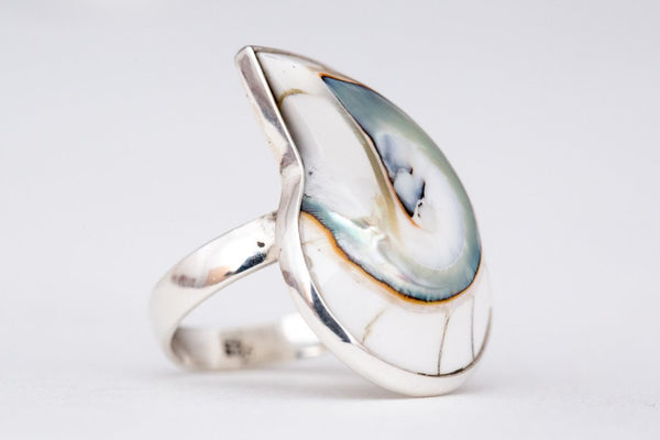 WHITE NAUTILUS RING