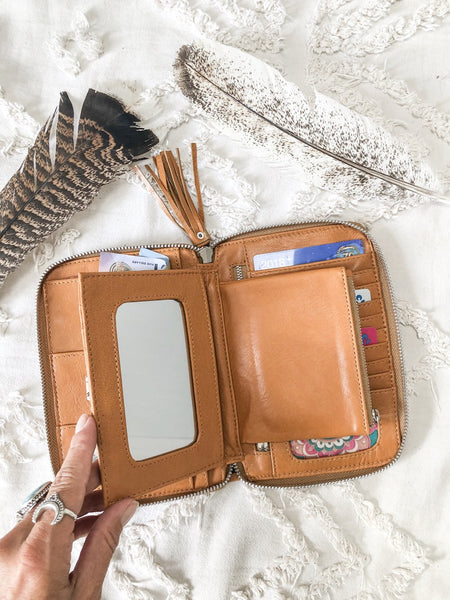 FREE SPIRIT WALLET CREAM