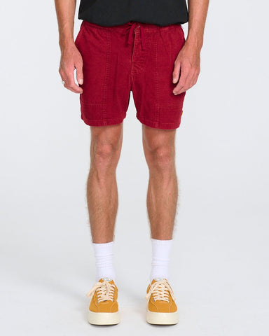 ALL DAY WALKSHORT WASHED RED